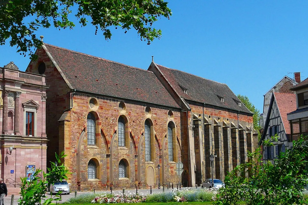Historisches Klostergebäude des Musée Unterlinden in Colmar