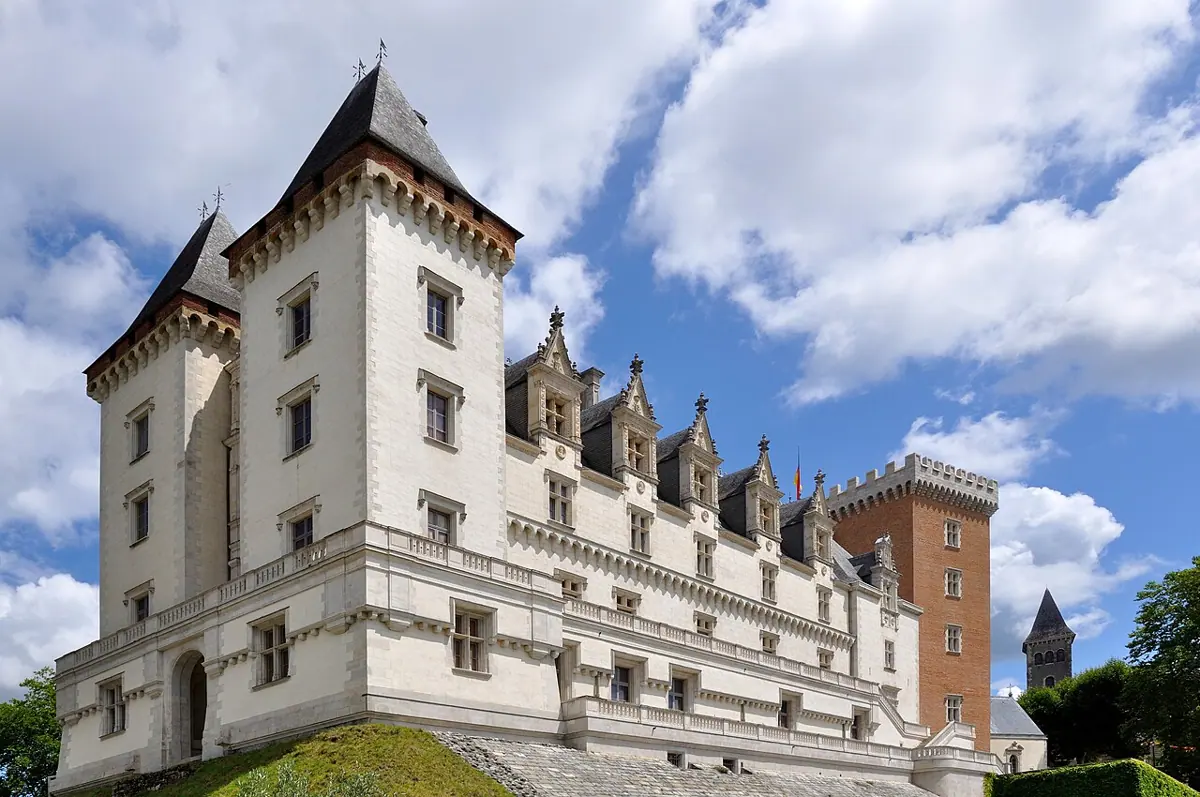 Schloss von Pau oberhalb der Altstadt